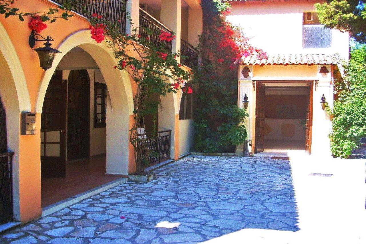 Hotel de apartamente Annaliza Ipsos