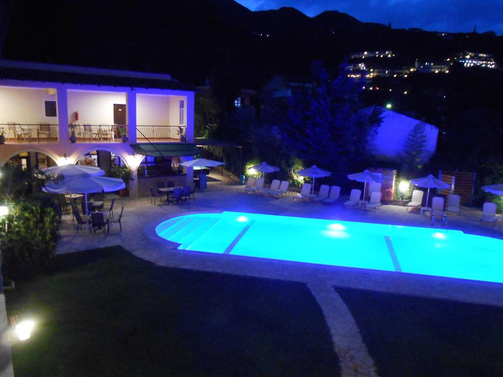 Hotel de apartamente Annaliza Ipsos