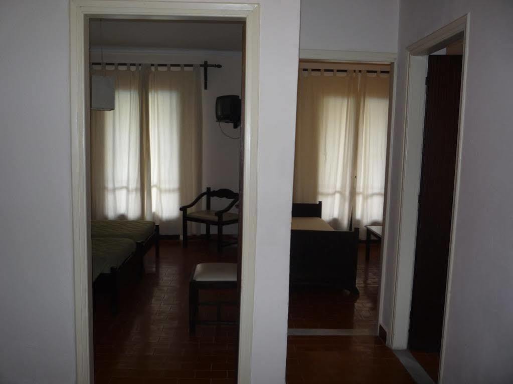 Hotel de apartamente Annaliza Ipsos