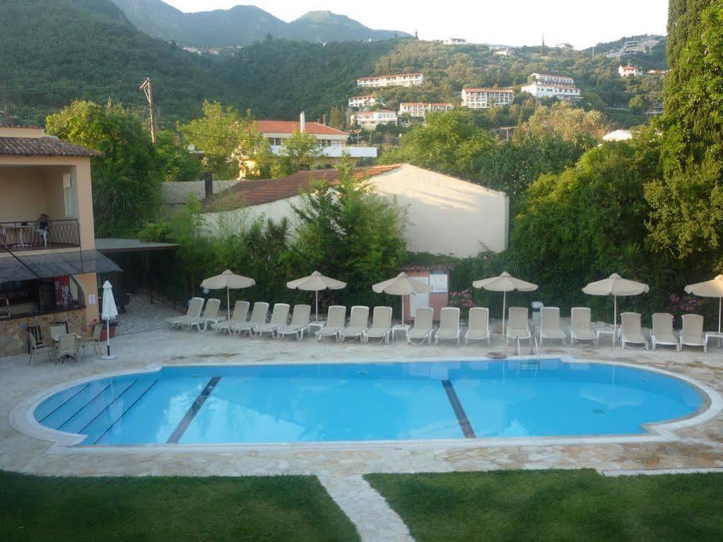 Hotel de apartamente Annaliza Ipsos