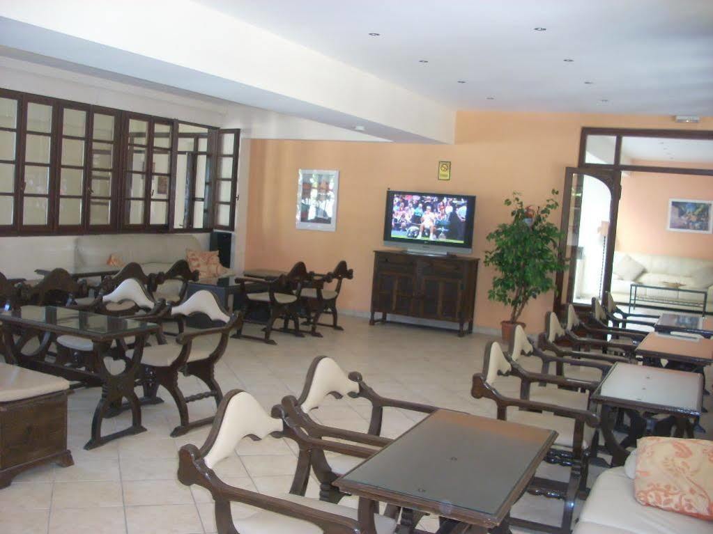 Hotel de apartamente Annaliza Ipsos